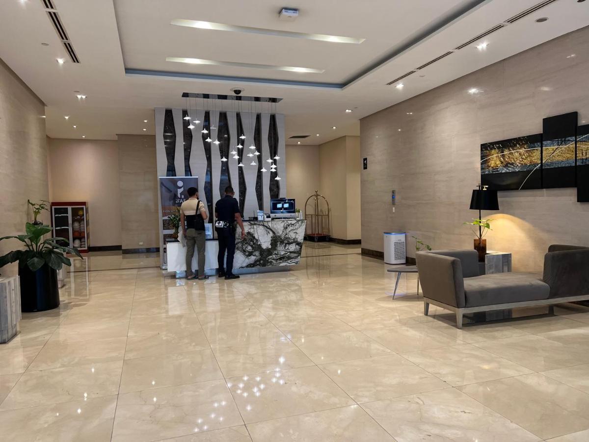 Condotel In Venice Grand Canal Mall Taguig Exterior photo